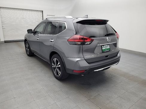 Used 2019 Nissan Rogue SV w/ Premium Package FWD image 5