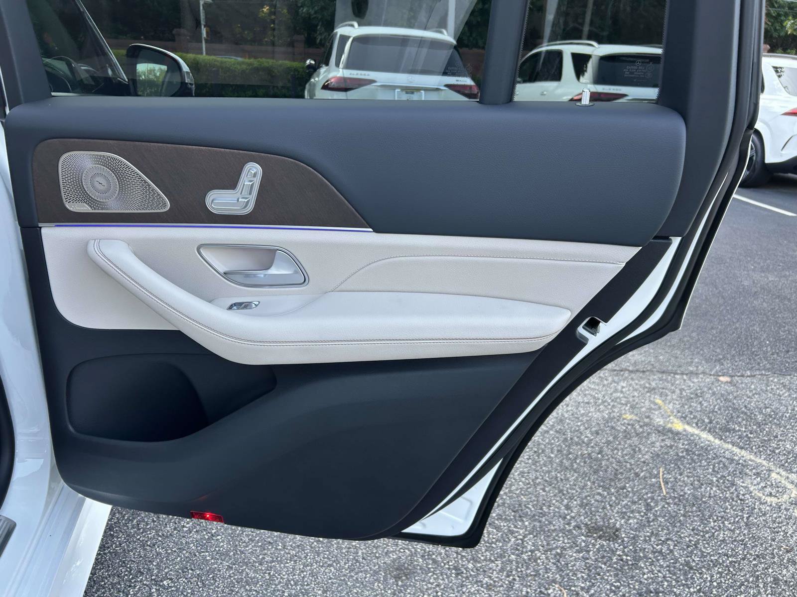 New 2027 Mercedes-Benz GLS 450 4MATIC image 42
