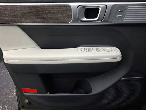 Used 2024 Hyundai Santa Fe Limited image 14