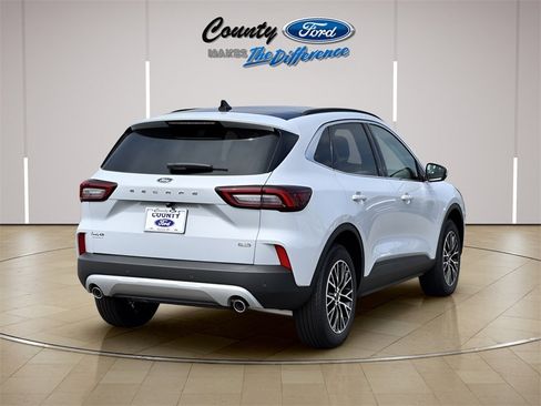 New 2025 Ford Escape SE image 24