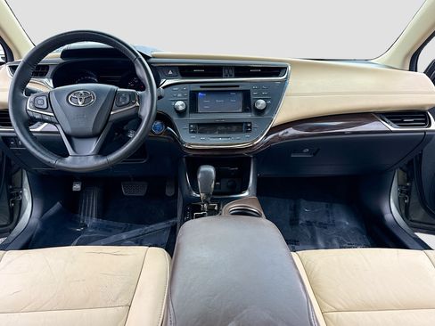 Used 2013 Toyota Avalon XLE Premium FWD image 3