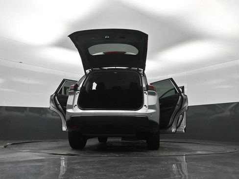 Used 2025 Nissan Rogue SV AWD/4WD image 30