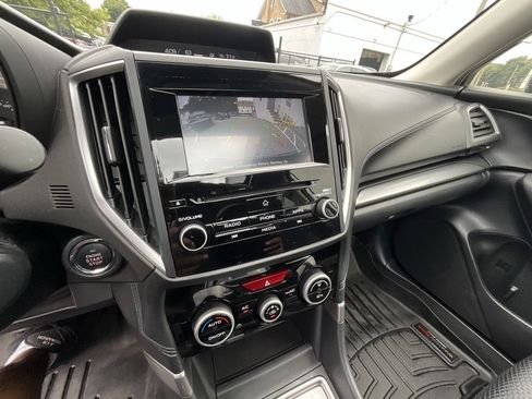 Certified 2022 Subaru Forester Premium image 18