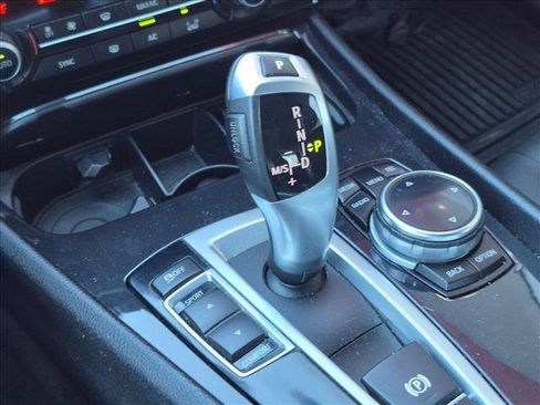 Used 2014 BMW 535i Gran Turismo RWD image 11