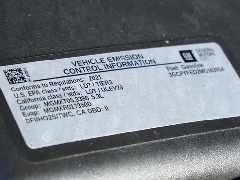 Used 2021 Chevrolet Silverado 1500 LT Trail Boss w/ Convenience Package II image 8