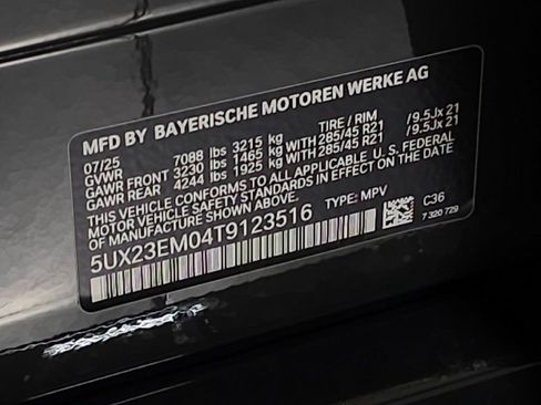 Used 2026 BMW X7 xDrive40i w/ Premium Package AWD/4WD image 34
