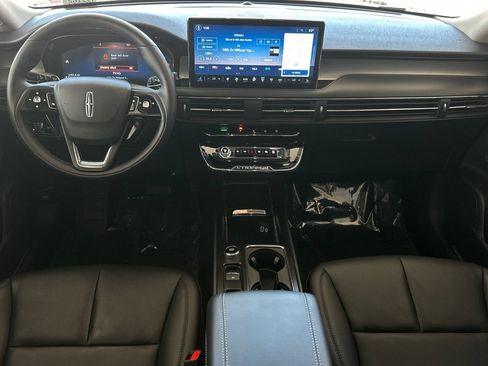 Certified 2025 Lincoln Corsair AWD w/ Equipment Group 101A image 12