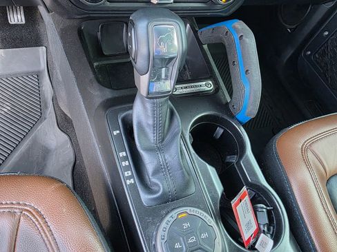 Used 2023 Ford Bronco Outer Banks w/ Sasquatch Package image 16