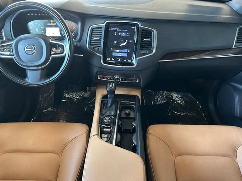 Used 2019 Volvo XC90 T6 Momentum w/ Advanced Package image 16