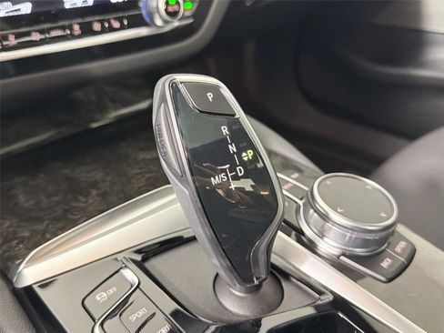 Certified 2023 BMW 530i w/ Premium Package RWD image 16