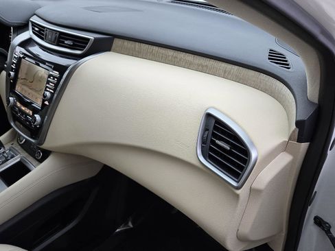 Used 2024 Nissan Murano SL image 18