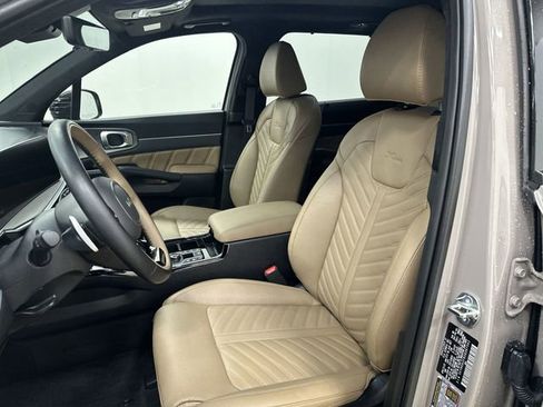 Certified 2025 Kia Sorento SX Prestige w/ Olive Brown Leather Package image 14