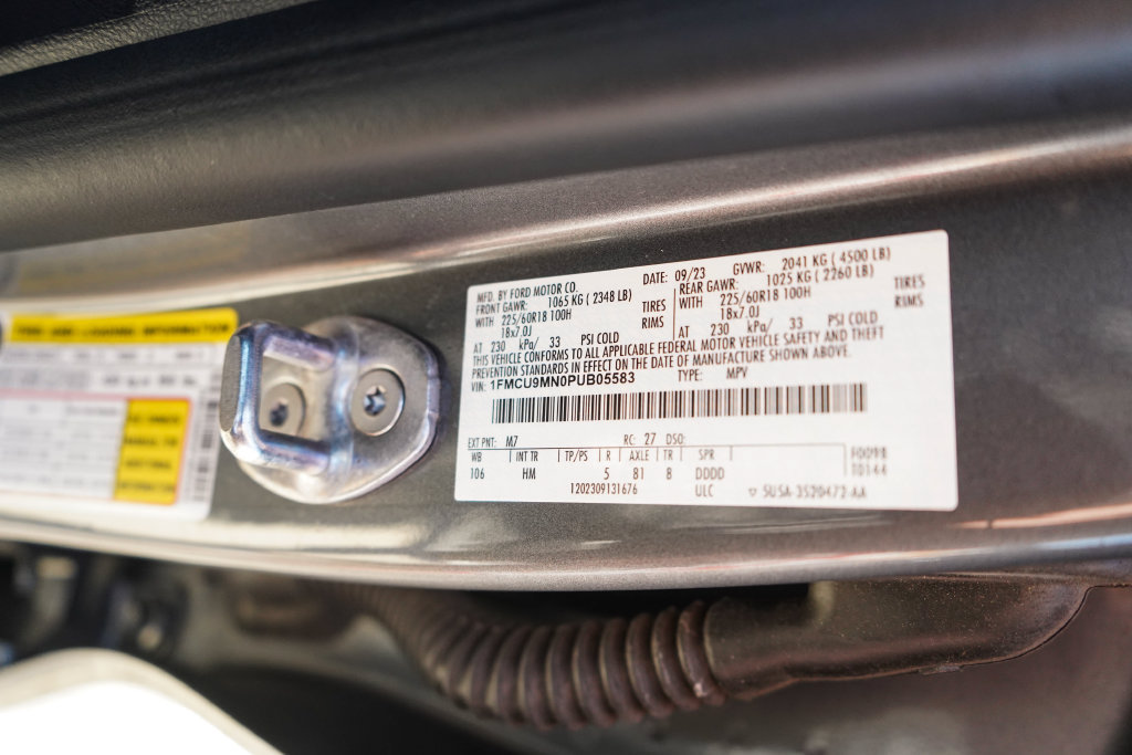 Used 2023 Ford Escape ST-Line w/ Tech Pack #1 AWD/4WD image 38