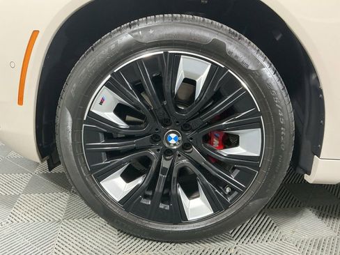 Certified 2025 BMW X3 xDrive30i w/ M Sport Package image 8