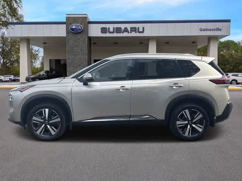 Used 2021 Nissan Rogue SL w/ Premium Package FWD image 3