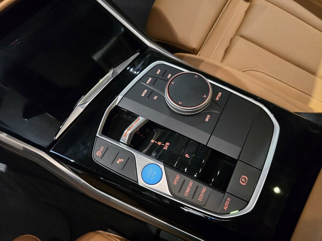 Used 2023 BMW i4 eDrive35 w/ Premium Package RWD image 13