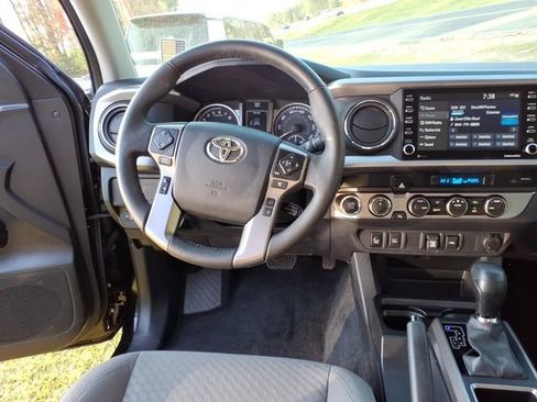 Used 2023 Toyota Tacoma SR5 w/ Technology Package image 11