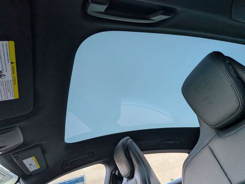 Used 2026 Porsche Taycan image 27