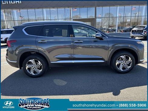 Certified 2023 Hyundai Santa Fe SEL w/ Premium Package image 5