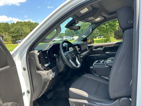 Used 2023 GMC Sierra 1500 Elevation w/ X31 Off-Road Package AWD/4WD image 37