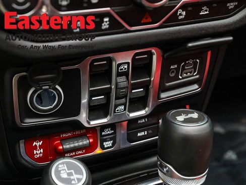 Used 2024 Jeep Wrangler Unlimited Rubicon 392 image 22