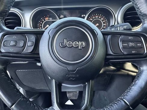 Used 2022 Jeep Wrangler Unlimited Sport image 11