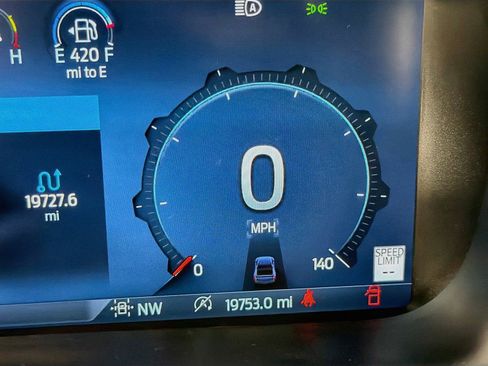Used 2025 Ford F150 Raptor AWD/4WD image 18
