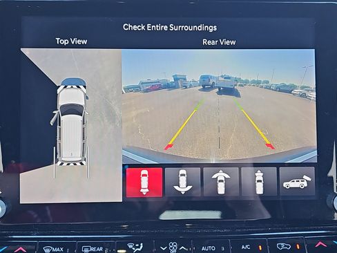 Used 2022 Jeep Grand Wagoneer Series III w/ Rear Seat Video Group 1 AWD/4WD image 29