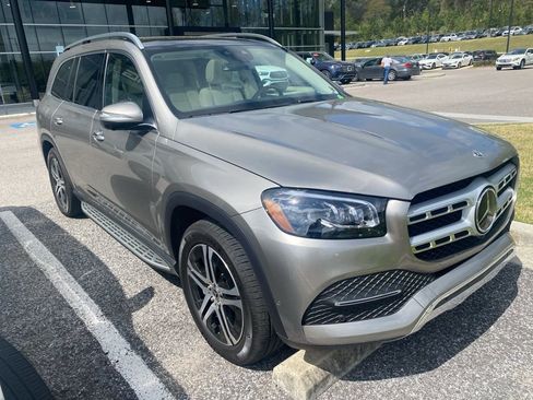 Used 2022 Mercedes-Benz GLS 450 4MATIC image 13