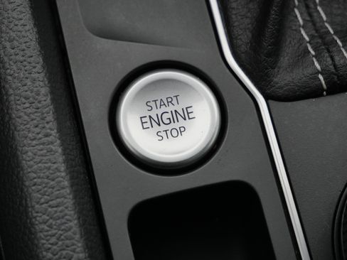 Certified 2023 Volkswagen Atlas Cross Sport SEL Premium R-Line image 27