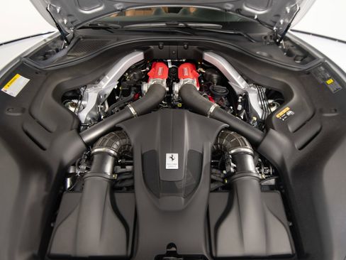 Certified 2023 Ferrari Portofino M RWD image 37