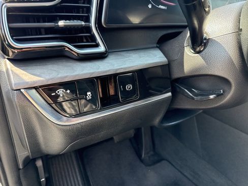 Used 2023 Kia Sportage X-Line image 17