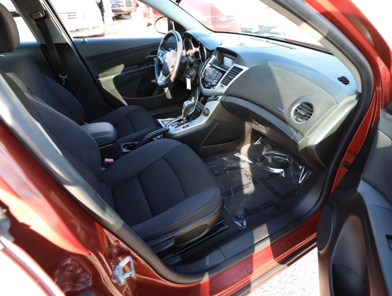Used 2012 Chevrolet Cruze LT FWD image 10