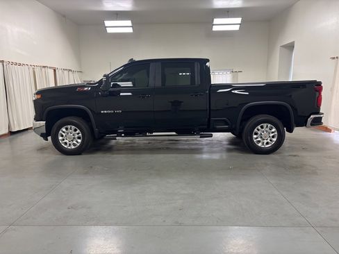 Used 2024 Chevrolet Silverado 2500 LT w/ All Star Edition image 5