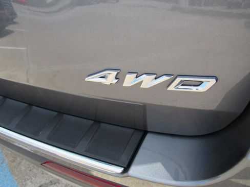 Used 2023 Ford Explorer Limited w/ Limited Technology Package image 41