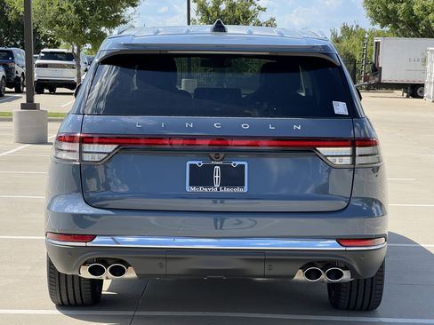 New 2025 Lincoln Aviator Reserve w/ Equipment Group 201A image 8