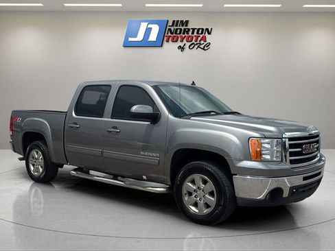 Used 2013 GMC Sierra 1500 SLT w/ SLT Convenience Package AWD/4WD image 3