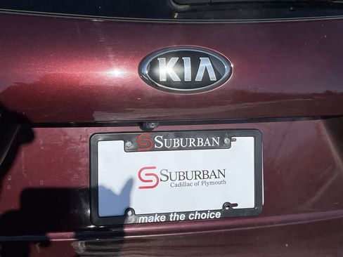 Used 2016 Kia Sorento LX w/ LX Convenience Package image 39