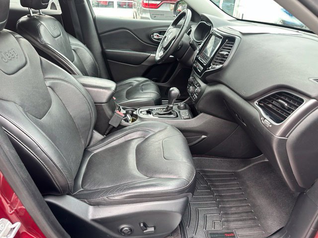 Used 2019 Jeep Cherokee Limited AWD/4WD image 11