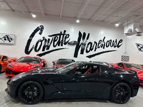 Used 2019 Chevrolet Corvette Stingray Coupe w/ 1LT image 2