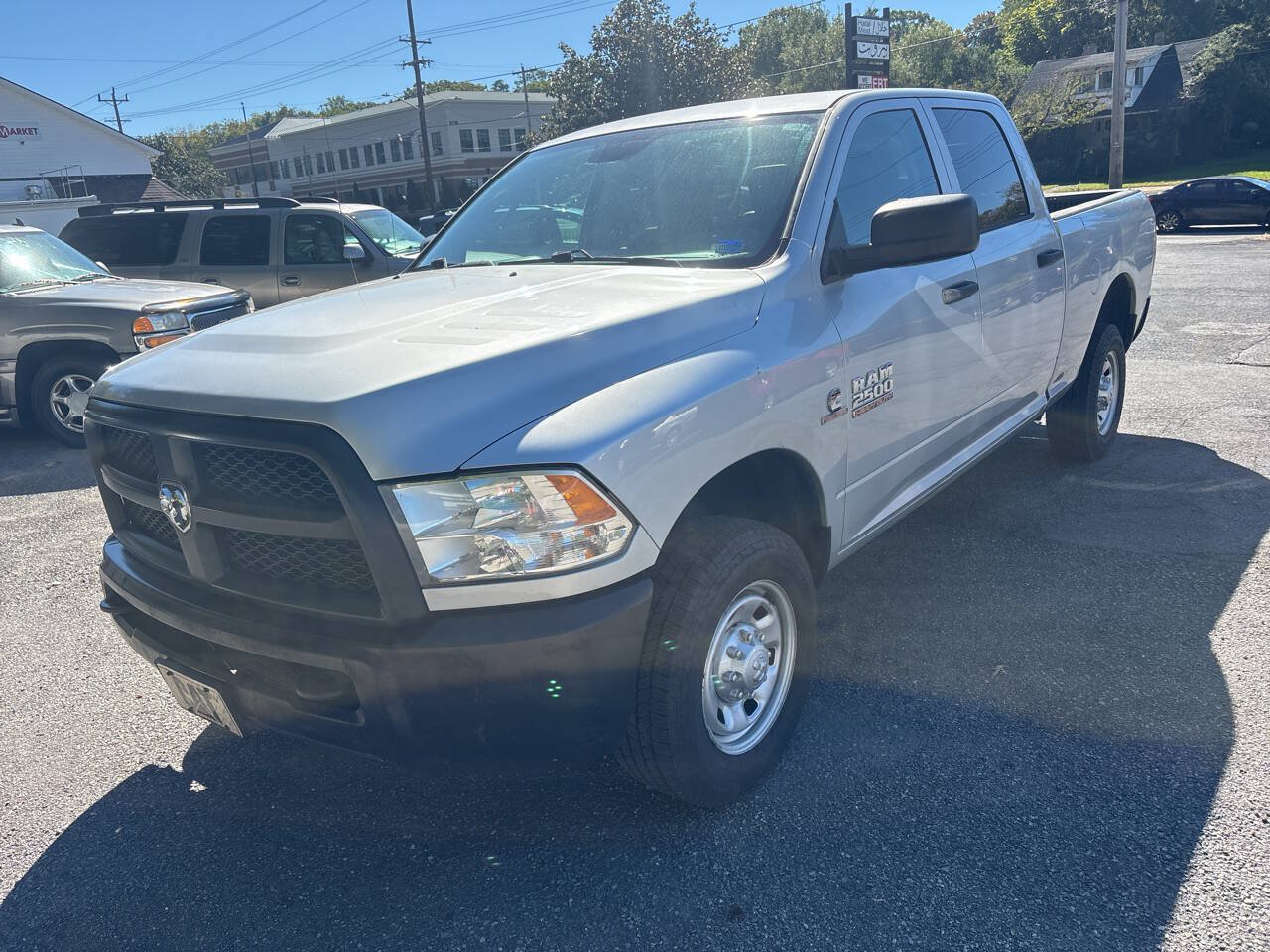 Used 2016 RAM 2500 Tradesman RWD image 1