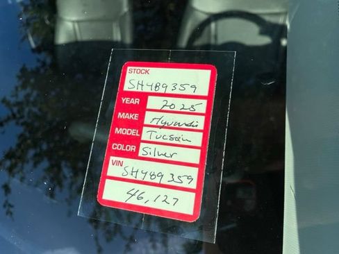 Used 2025 Hyundai Tucson SEL FWD image 11