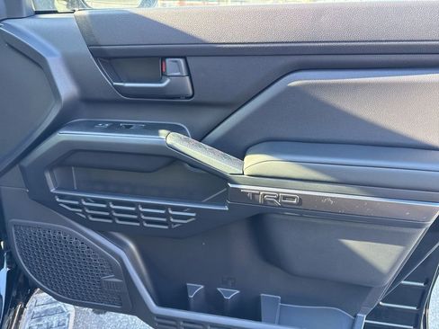 New 2025 Toyota 4Runner TRD Off-Road Premium image 17