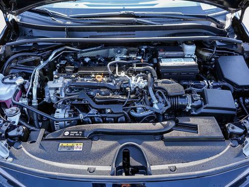 Certified 2025 Toyota Corolla LE FWD image 31