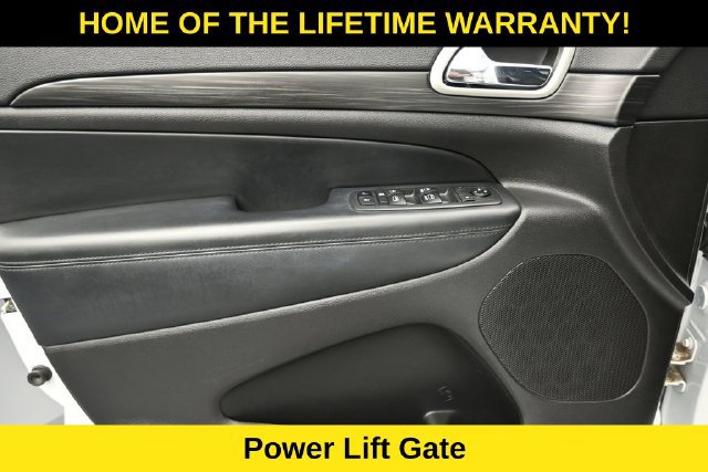 Used 2021 Jeep Grand Cherokee Laredo X AWD/4WD image 11