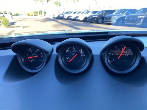 Used 2025 Nissan Z Sport w/ Floor Mat Package image 25