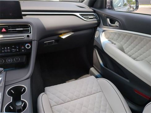 Certified 2025 Genesis G70 3.3T Advanced w/ Sport Prestige Package image 15