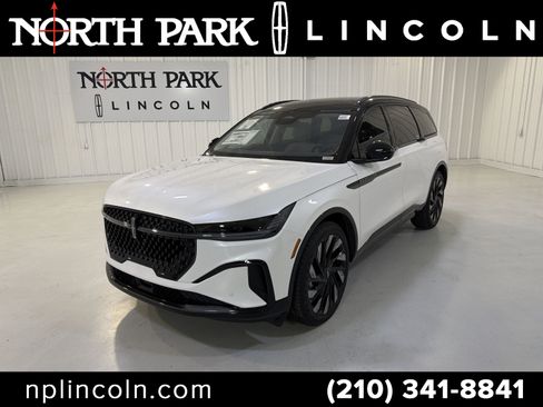 New 2026 Lincoln Nautilus Reserve AWD/4WD image 1