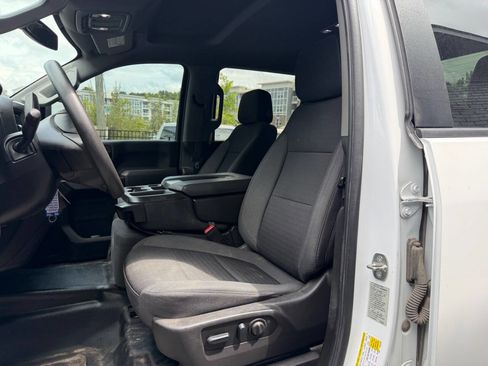 Used 2022 Chevrolet Silverado 2500 W/T w/ WT Convenience Package AWD/4WD image 9