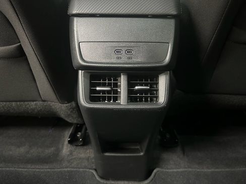 Certified 2025 Chevrolet Equinox LT image 32